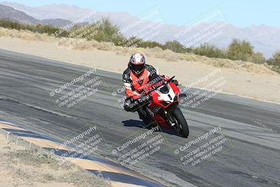 media/Dec-04-2025-Racers Edge (Thu) [[5ebc9f124d]]/3-B Group/7-Session 4 (Turn 10 Inside)/